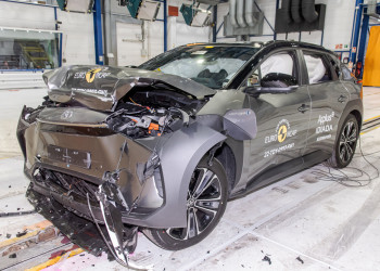 Le SUV électrique Toyota bZ4X obtient cinq étoiles aux crash-tests Euro NCAP 2022