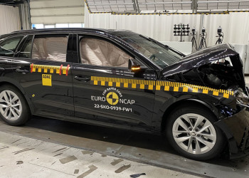 La berline de taille intermédiaire Skoda Octavia obtient cinq étoiles aux crash-tests Euro NCAP 2022