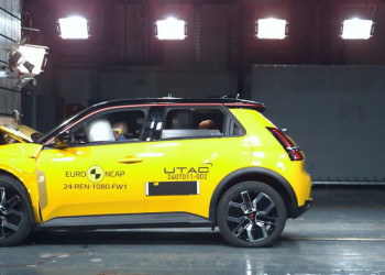 La citadine électrique Renault 5 E-Tech obtient quatre étoiles sur cinq possibles aux crash-tests Euro NCAP 2024