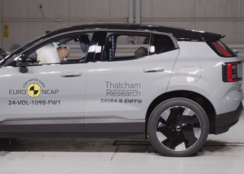 Le SUV urbain électrique Volvo EX30 obtient cinq étoiles aux crash-tests Euro NCAP 2024