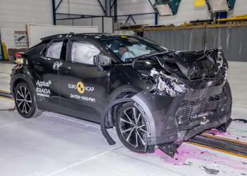 Le SUV compact électrique Peugeot e-3008 obtient quatre étoiles sur cinq possibles aux crash-tests Euro NCAP 2025