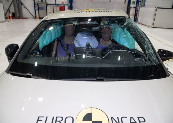 La berline compacte Cupra Leon obtient cinq étoiles aux crash-tests Euro NCAP 2025