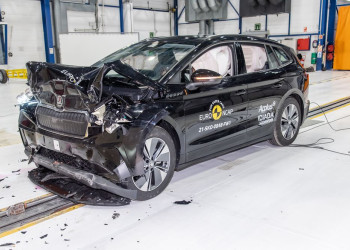 Le SUV compact électrique Skoda Elroq obtient cinq étoiles aux crash-tests Euro NCAP 2025