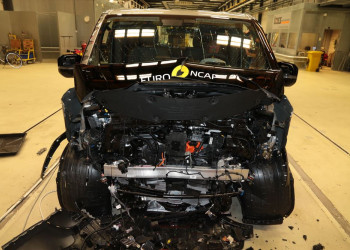 Le Kia PV5 Passenger électrique obtient quatre étoiles sur cinq possibles aux crash-tests Euro NCAP 2025