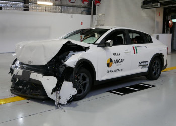La berline de taille moyenne Kia K4 créditée de quatre étoiles sur cinq possibles aux crash-tests Euro NCAP 2025