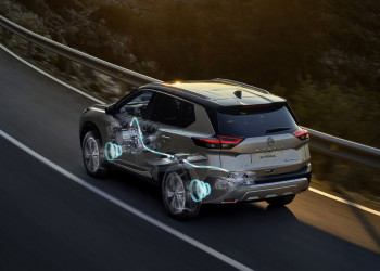 La transmission intégrale électrique de Nissan répartit la puissance en 1/10000e de seconde