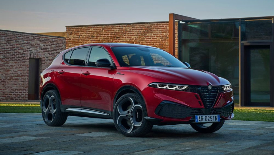 Location longue durée Alfa Romeo Tonale 1.5l Ibrida 175ch VGT TCT7 sur 36 mois et 30 000 km maximum avec 36 loyers mensuels de 280 € après un premier versement de 4 500 €