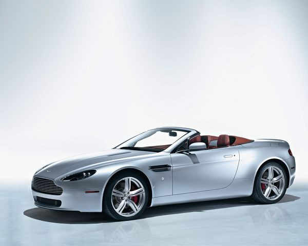 ASTON MARTIN Vantage Roadster