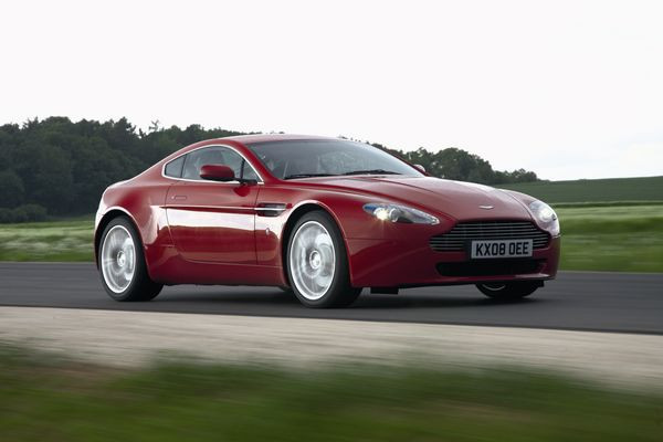 ASTON MARTIN Vantage