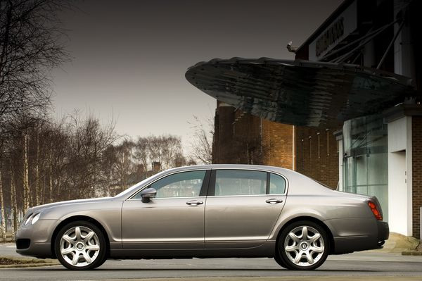 BENTLEY Continental Flying Spur 6.0 W12 610 Speed