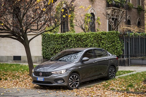 FIAT Tipo 4 portes 1.3 MultiJet 95 Tipo Pop