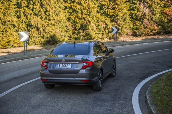 FIAT Tipo 4 portes 1.3 MultiJet 95 Tipo Pop
