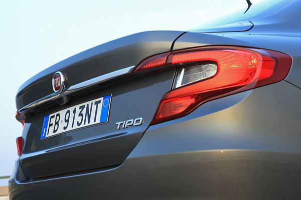 FIAT Tipo 4 portes 1.3 MultiJet 95 Tipo Pop