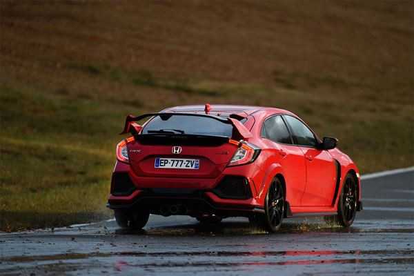 HONDA Civic Type R