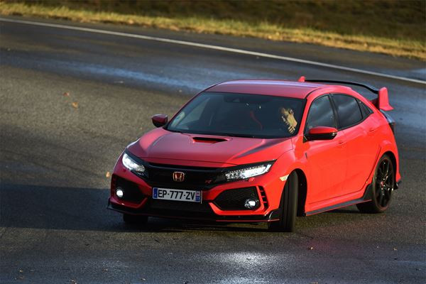 HONDA Civic Type R
