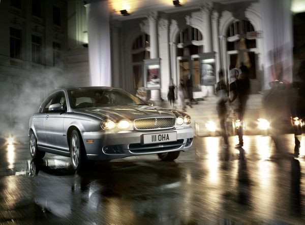 JAGUAR X-Type