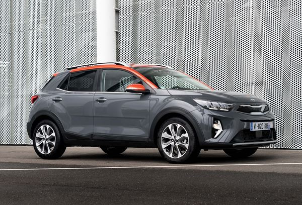 Kia Stonic Hybride vers une frugalité pétillante