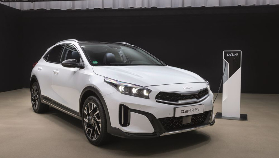 Location Longue Durée 49 mois et 40 000 km Kia XCeed Hybride Rechargeable Motion 1.6 L essence GDi 105 ch ISG/Electrique 60,5 ch DTC6 avec un 1er loyer majoré de 5 700 € suivi de 48 loyers de 387 €