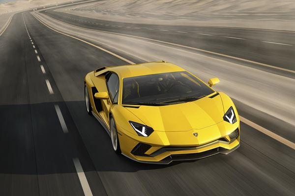 LAMBORGHINI Aventador S