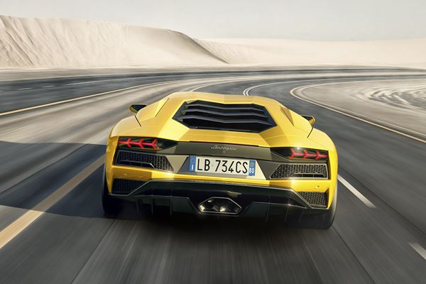 LAMBORGHINI Aventador S