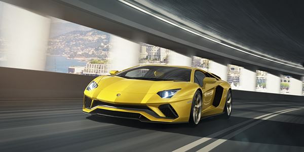 LAMBORGHINI Aventador S