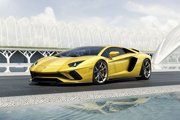 LAMBORGHINI Aventador S