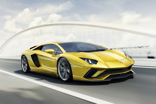 LAMBORGHINI Aventador S