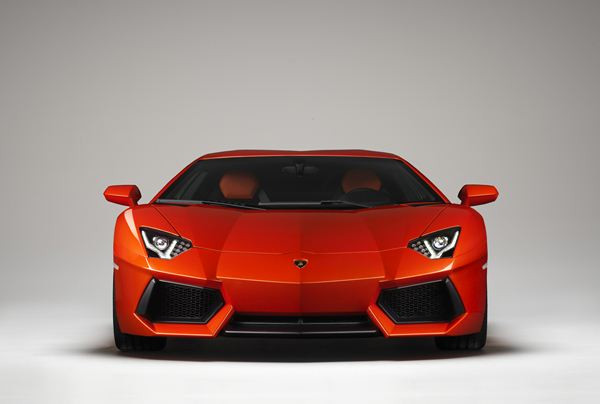 LAMBORGHINI Aventador