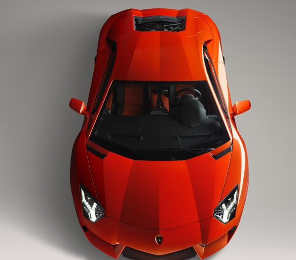 LAMBORGHINI Aventador