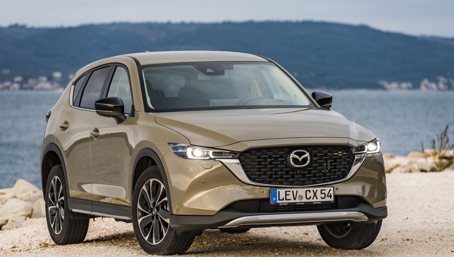 Location longue durée 49 mois et 40 000 km Mazda CX-5 2.0L Skyactiv-G 165 Centre-Line 4x2 un 1er loyer de 4 000 € puis 48 loyers de 388,96 €, entretien et garantie inclus