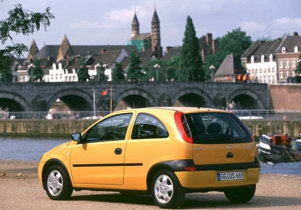 OPEL Corsa 3 portes