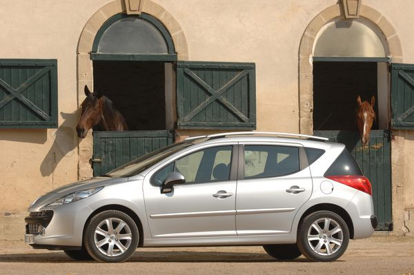 Une Peugeot 207 SW RC en occasion, ça vaut le coût ? - PDLV