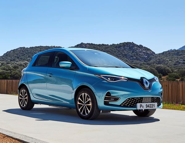 LLD 37 mois et 30 000 km Zoe E-Tech électrique Equilibre R110 avec un 1er loyer de 3 500 € (4 000 € de bonus écologique et 1 500 € de prime à la conversion déduits) puis 36 loyers de 200 € par mois (les 2ème et 3ème loyers sont offerts)