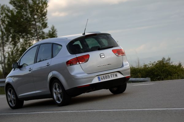 SEAT ALTEA XL 2.0 TDI 140 Sport up - Équipements de série 