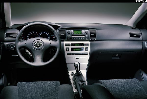 TOYOTA Corolla 3 portes 90 D-4D 90 cv Linea Techno