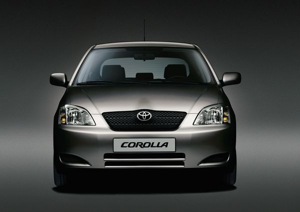 TOYOTA Corolla 3 portes 90 D-4D 90 cv Linea Techno