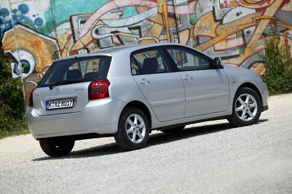 TOYOTA Corolla 5 portes 90 D-4D 90 cv Linea Techno
