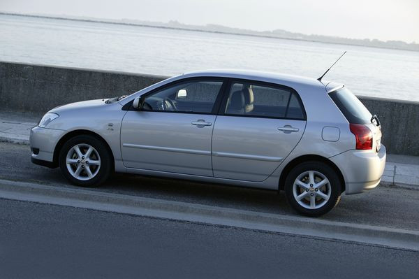 TOYOTA Corolla 5 portes 90 D-4D 90 cv Linea Techno
