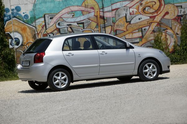 TOYOTA Corolla 5 portes 90 D-4D 90 cv Linea Techno
