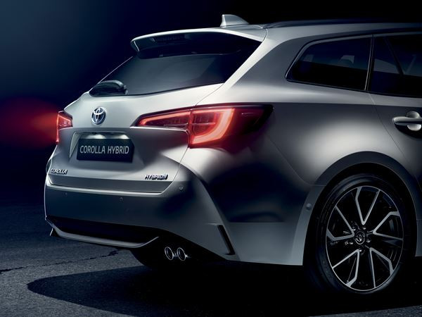 TOYOTA Corolla Touring Sports Hybride