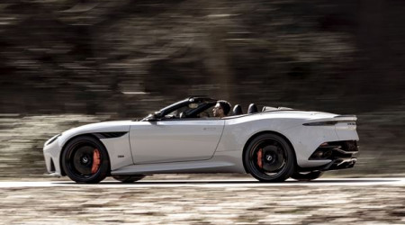 ASTON MARTIN DBS Superlegerra Volante