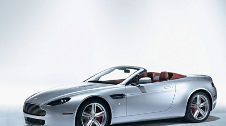 ASTON MARTIN Vantage Roadster 4.4