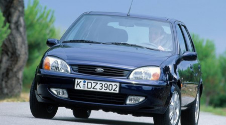 FORD Fiesta 5 portes 1800 D 60 Ghia