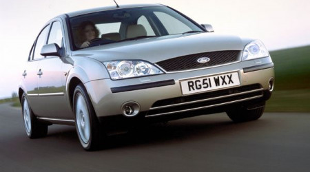 FORD Mondeo 4 portes 1.8 125 X-Trend