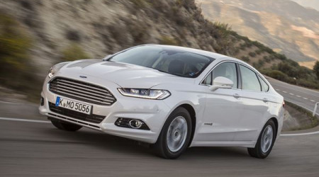 FORD Mondeo 4 portes 2.0 Hybrid 187 Titanium