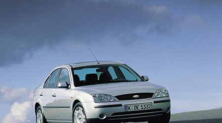 FORD Mondeo 5 portes 1.8 125 Ghia