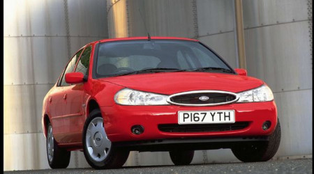 FORD Mondeo 5 portes 1800 GLX