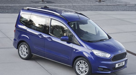 FORD Tourneo Courier 1.5 TD 75 Titanium