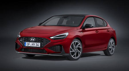 HYUNDAI i 30 Fastback