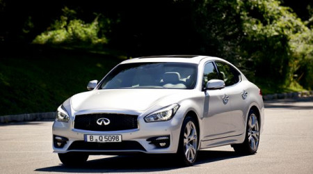 INFINITI Q70 2.2 D Premium Executive BVA